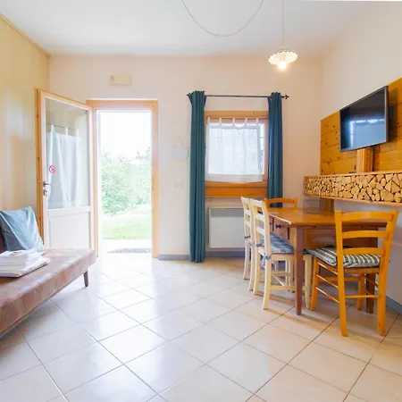 Fantastic View And Pool, Primo Sole Apartamento Barcuzzi